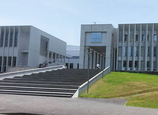 慶應義塾湘南藤沢